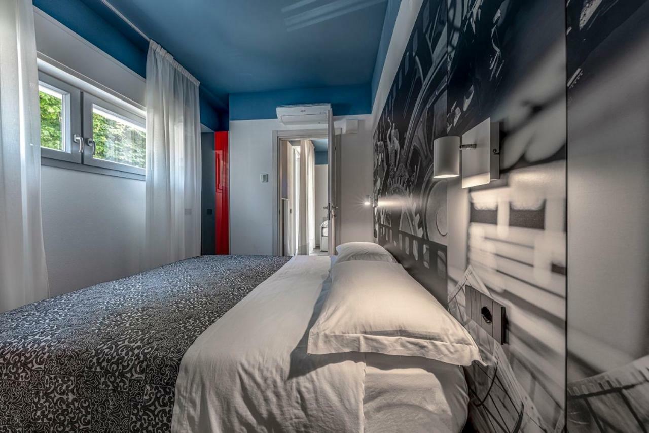Residence Filmare Riccione Buitenkant foto