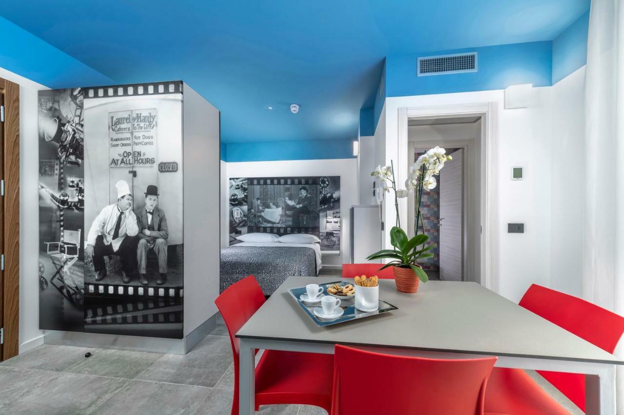 Residence Filmare Riccione Buitenkant foto