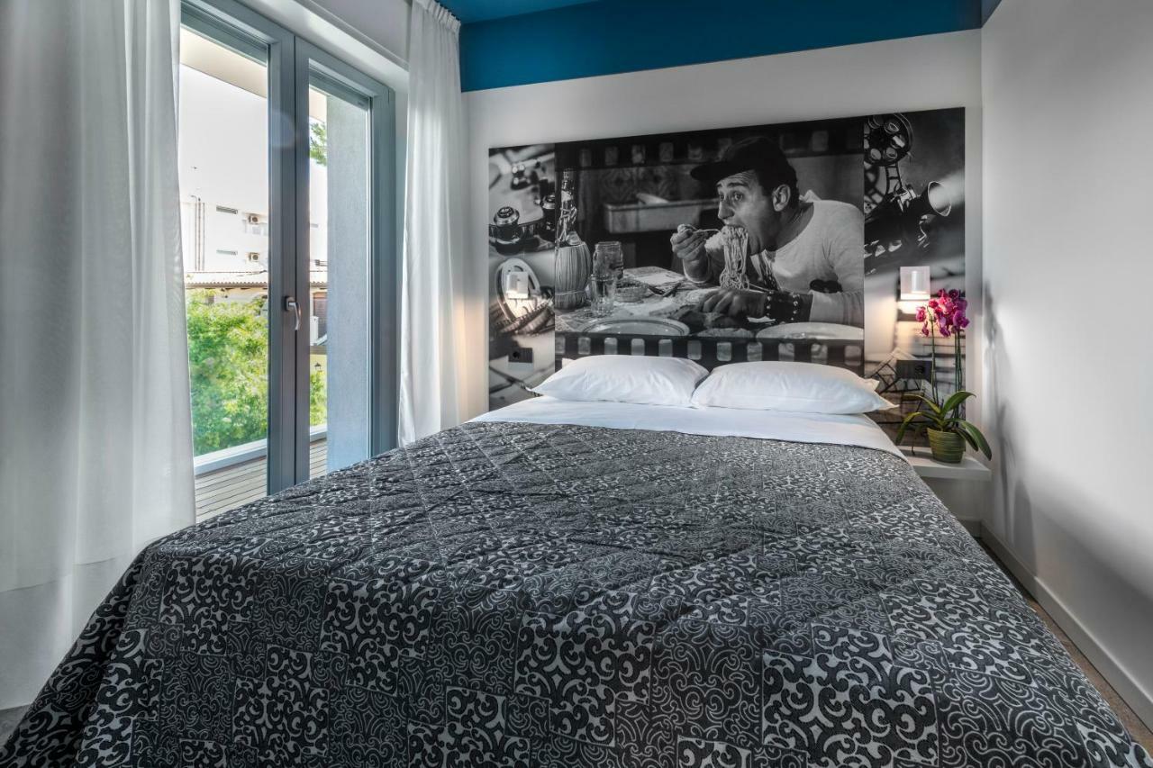 Residence Filmare Riccione Buitenkant foto