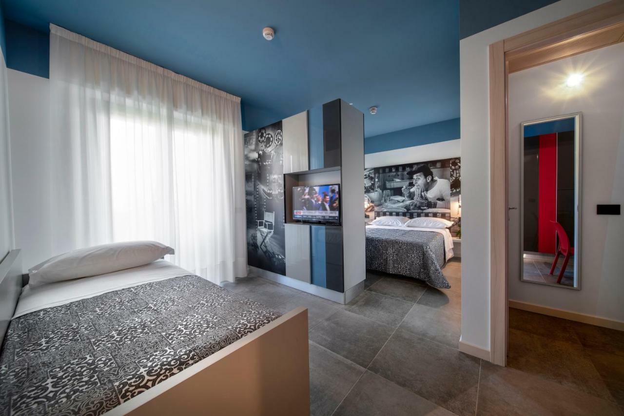 Residence Filmare Riccione Buitenkant foto